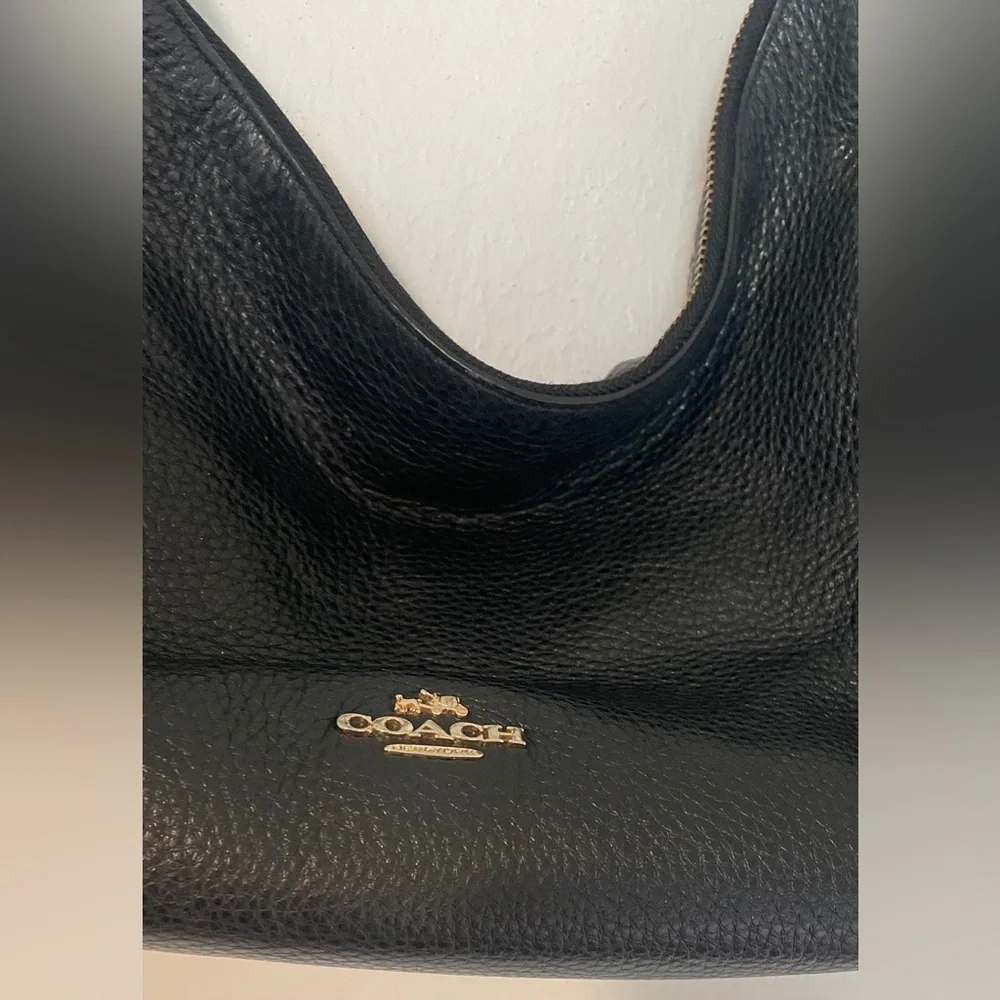 Coach Classic Celeste Hobo Black Leather Shoulder Bag M1532 F36628